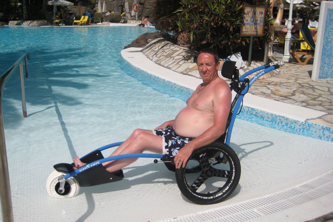 Hippocampe on swimming pool ramp 2