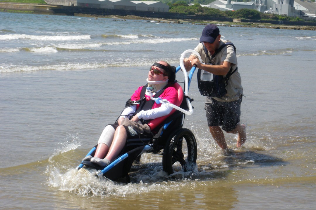 Hippocampe Beach Wheelchair with ventilator 2