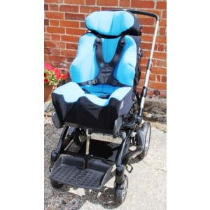 Foam-Karve Seat on R82 Stingray Size 2 sky/black covers