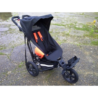 Small Delta in Black with orange pads including sun canopy